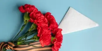 Торжественное возложение цветов "Верным подвигу и Родине!"